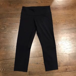 Lululemon Black Crop Leggings. Size 6